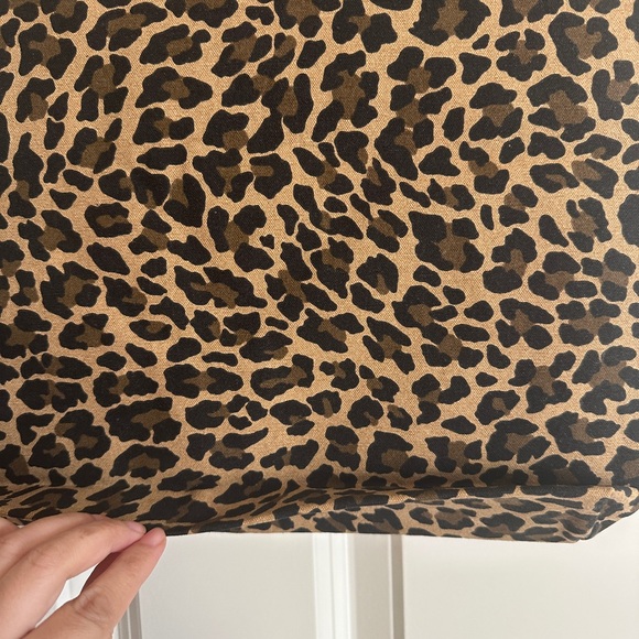 Reusable everyday canvas tote in leopard - Picture 3 of 6